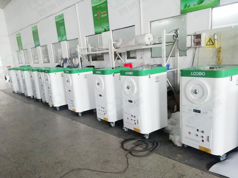 移動式焊接煙塵凈化器.jpg 移動式焊接煙塵凈化器.jpg