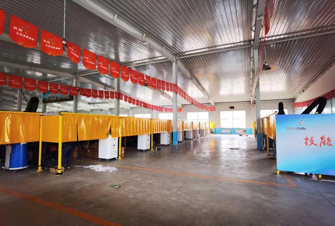 國賽盛大開賽—路博環(huán)保為賽事現(xiàn)場環(huán)境保駕護(hù)航 (4).jpg 國賽盛大開賽—路博環(huán)保為賽事現(xiàn)場環(huán)境保駕護(hù)航 (4).jpg